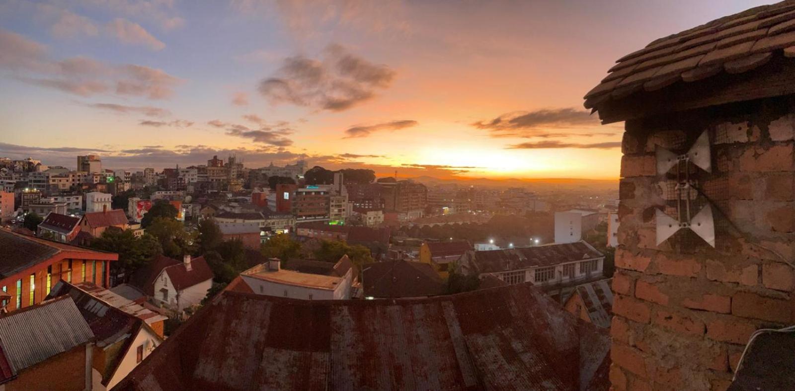 Le Karthala Chambres D'Hotes Antananarivo Luaran gambar